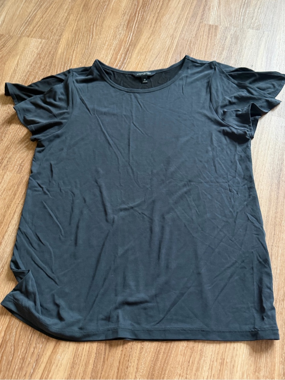 Banana Republic Black Short Sleeve Ruffle-Sleeve Tee